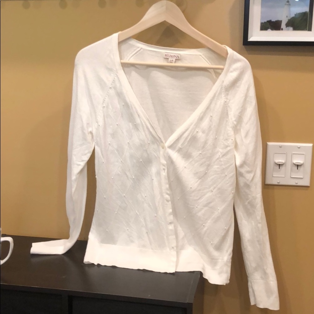 Cardigan sweater